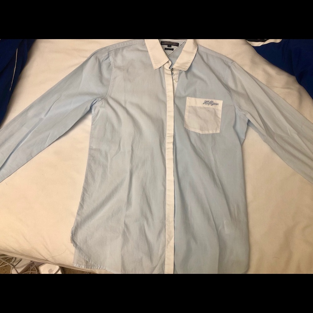 Tommy Hilgifer shirt in Sz 4